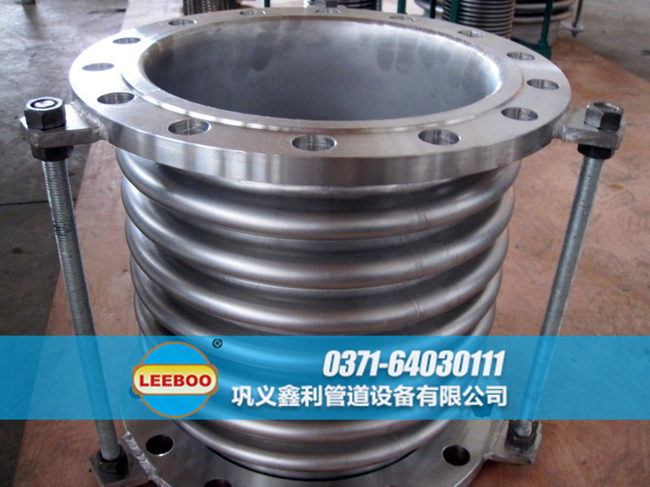 波紋<a href=http://www.huobuluo.cn target=_blank class=infotextkey>補償器</a>現(xiàn)場實圖
